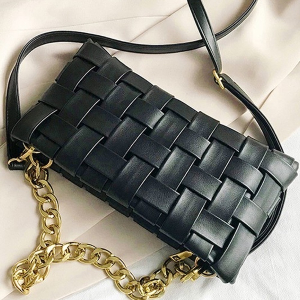 Black Oversized Weave With Gold Chain Shoulder/crossbody Bag. NWOT